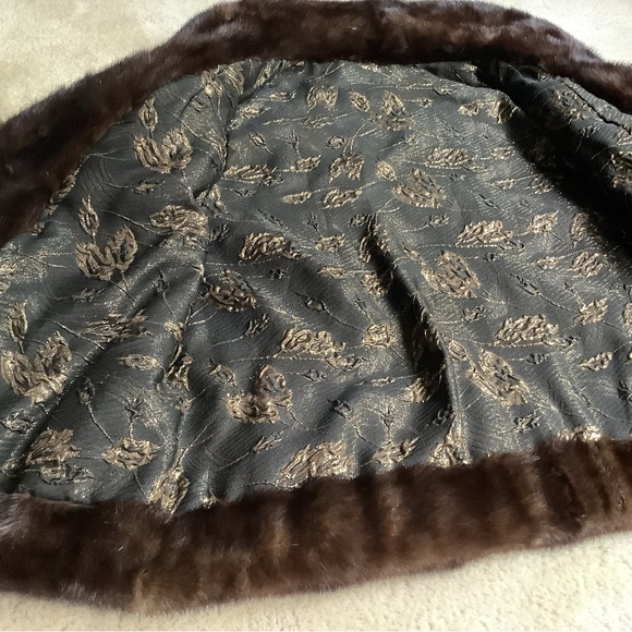 Vintage Genuine fur ( mink? ) jacket .  Small? - Picture 6 of 12